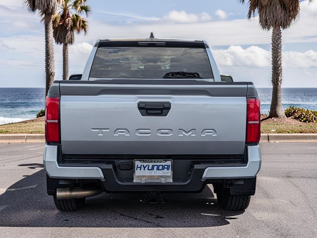 2025 Toyota Tacoma SR5 - Photo 6