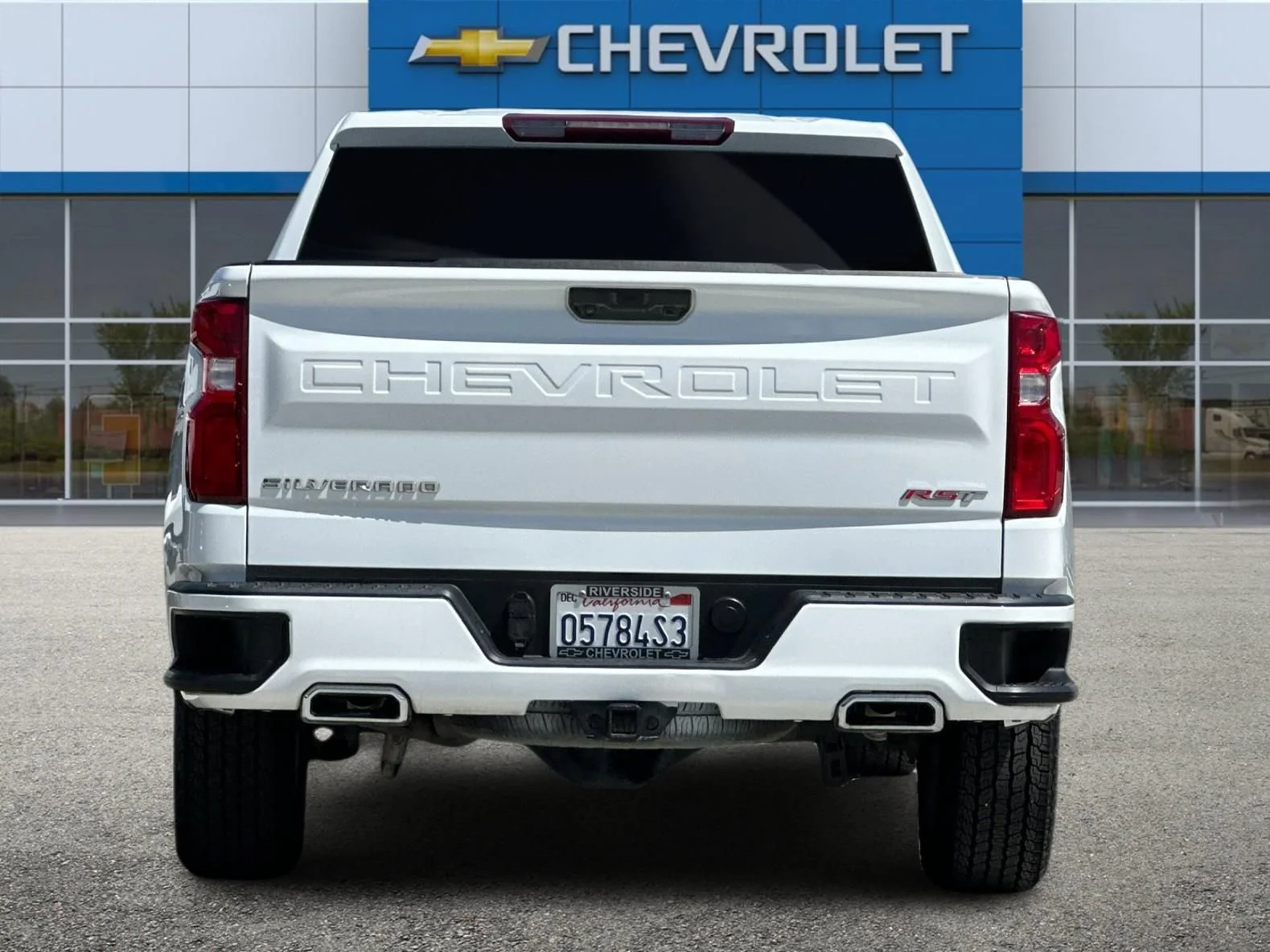 Used 2022 Summit White Chevrolet RST image 5