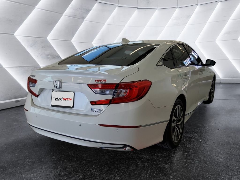Used 2018  Honda Touring image 4