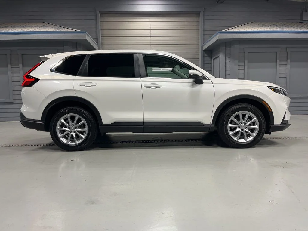 Used 2026 Platinum White Pearl Honda EX image 8
