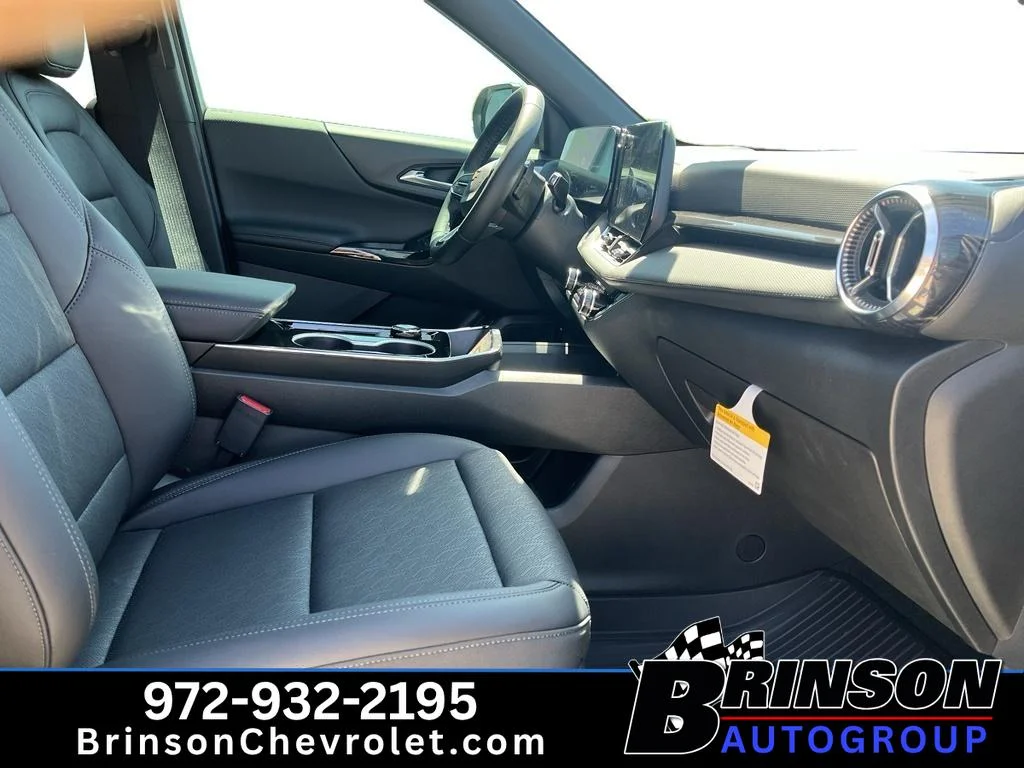 New 2027 Sterling Gray Metallic Chevrolet LT image 5