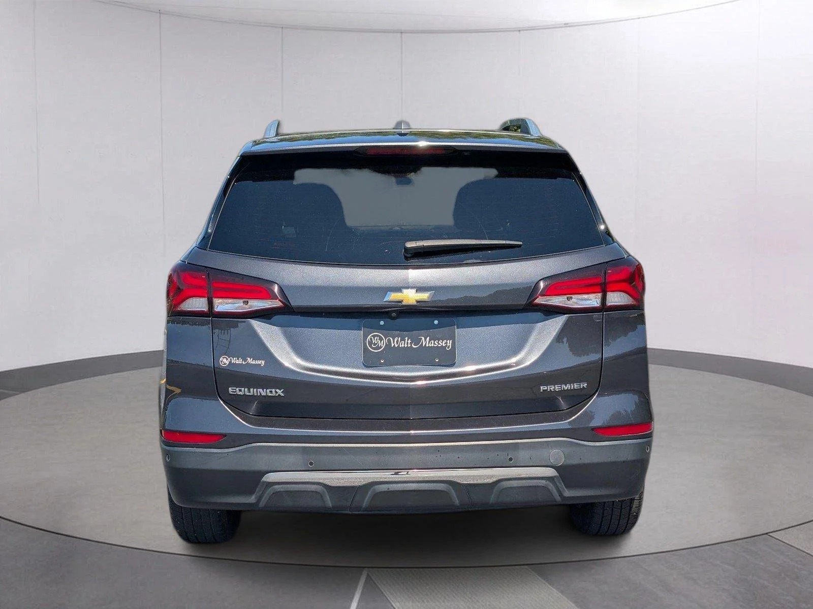 Used 2022 Iron Gray Metallic Chevrolet Premier image 4