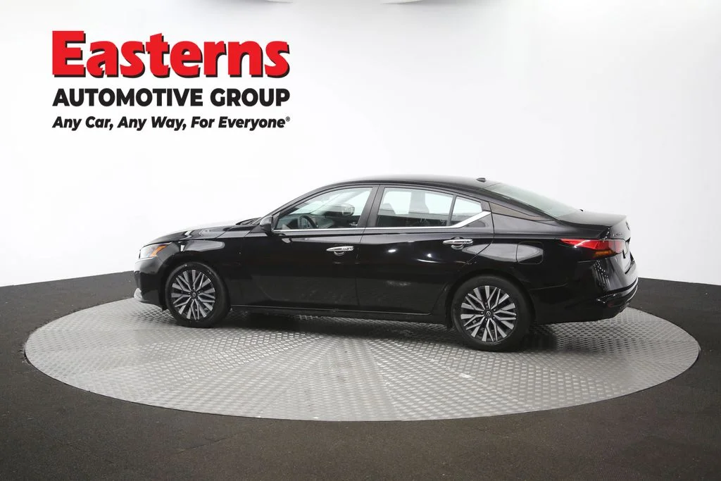 Used 2024 Black Nissan 2.5 SV image 61