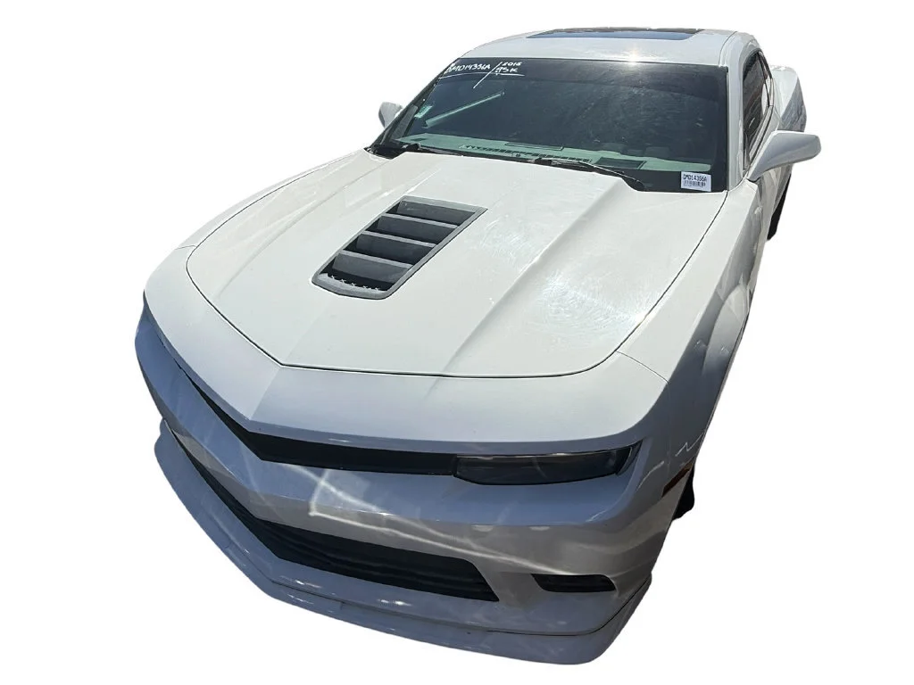 Used 2015 SUMMIT WHITE Chevrolet SS image 27