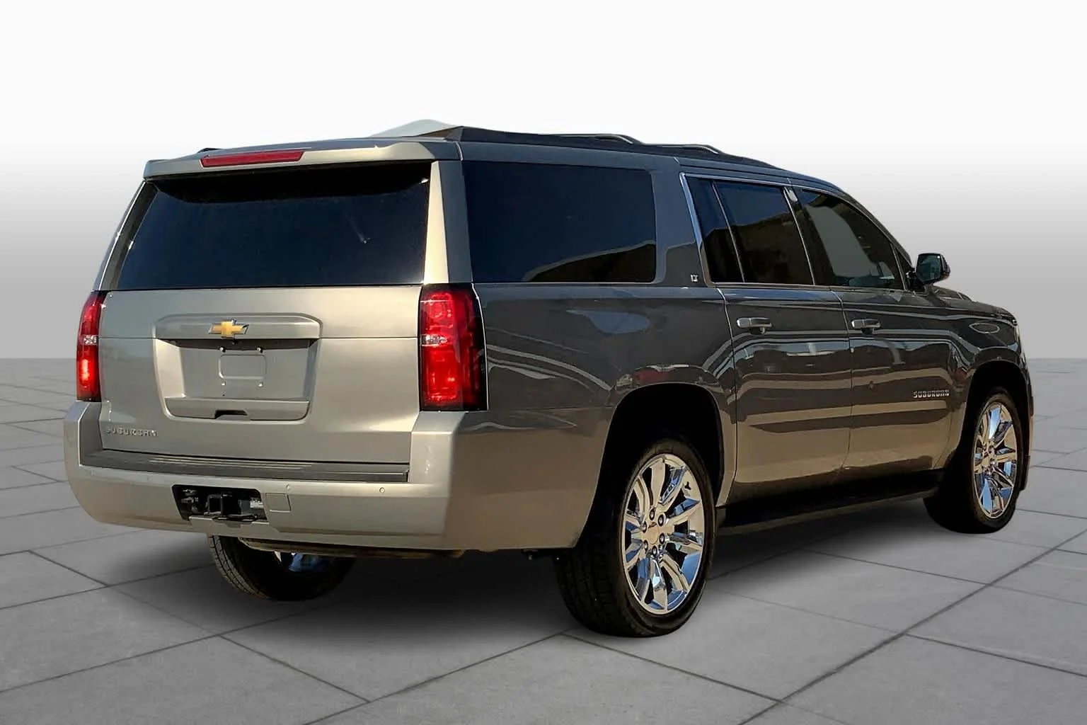 Used 2017 Pepperdust Metallic Chevrolet LT image 11