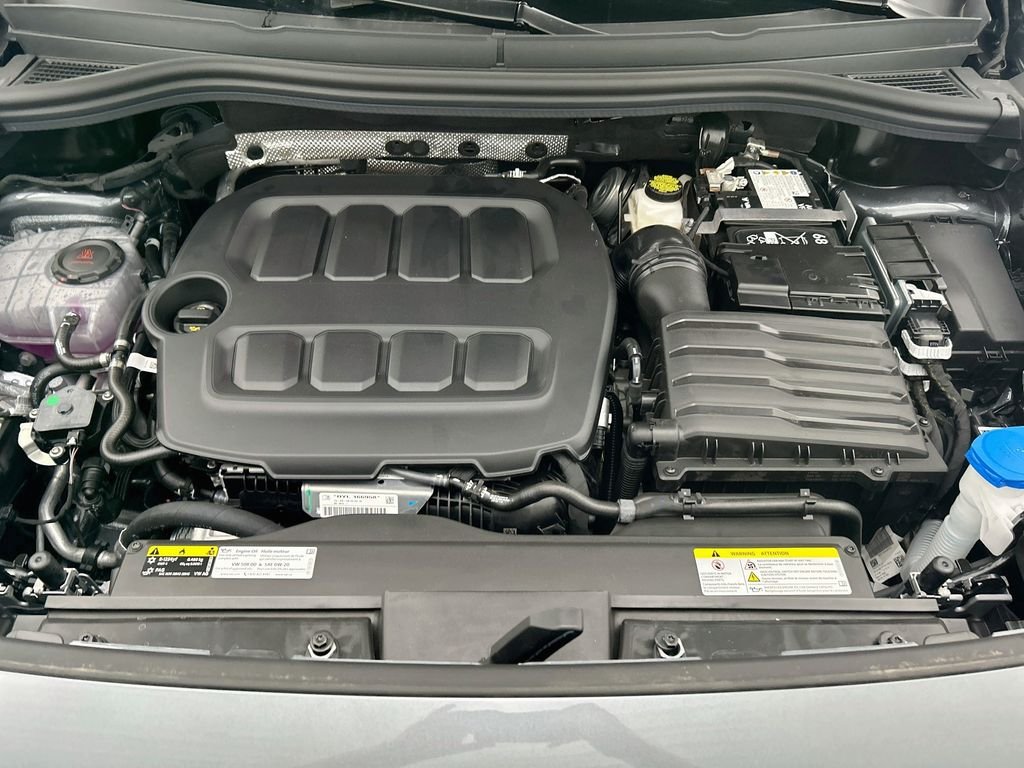 New 2026 Platinum Gray Metallic Volkswagen SE R-Line Black image 27