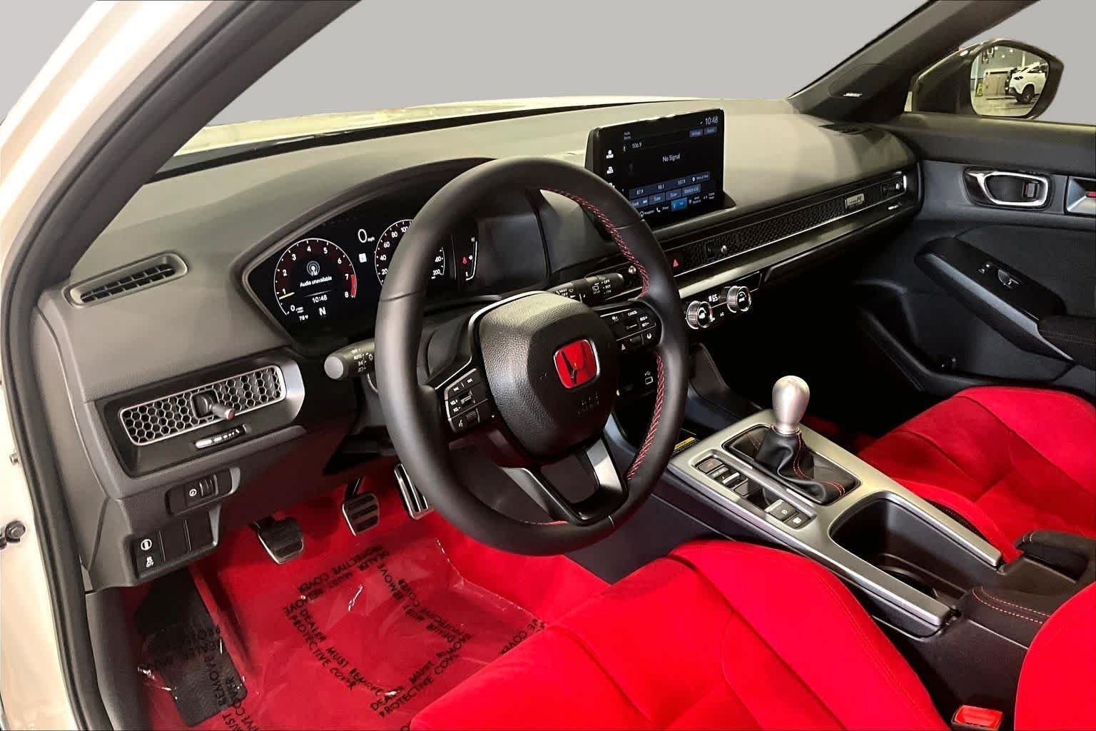 Used 2025 Championship White Honda  image 16