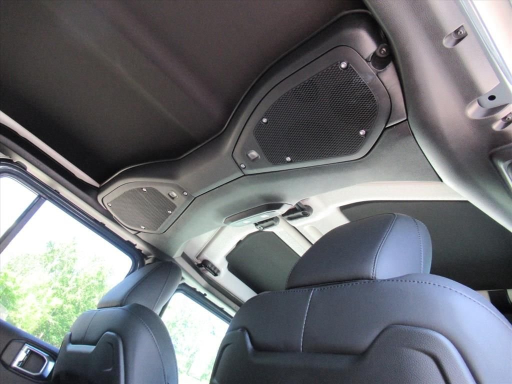 New 2026 Anvil Clear-Coat Exterior Paint Jeep Rubicon X image 14