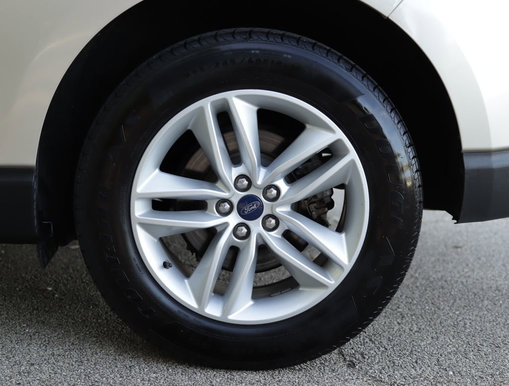 Used 2017 White Ford SEL image 36