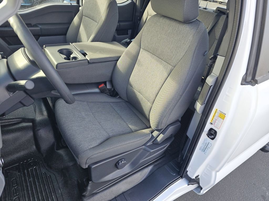 New 2026 Oxford White Ford XL image 6