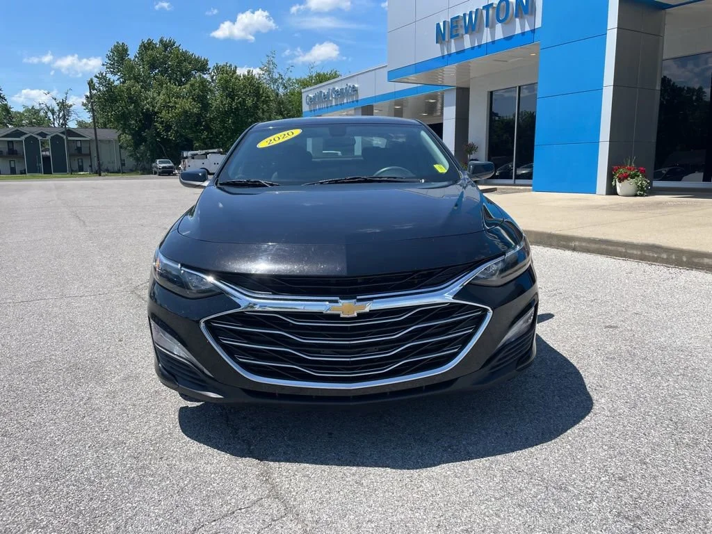 Used 2020 Chevrolet Malibu 1LT with VIN 1G1ZD5ST8LF074356 for sale in Russellville, KY