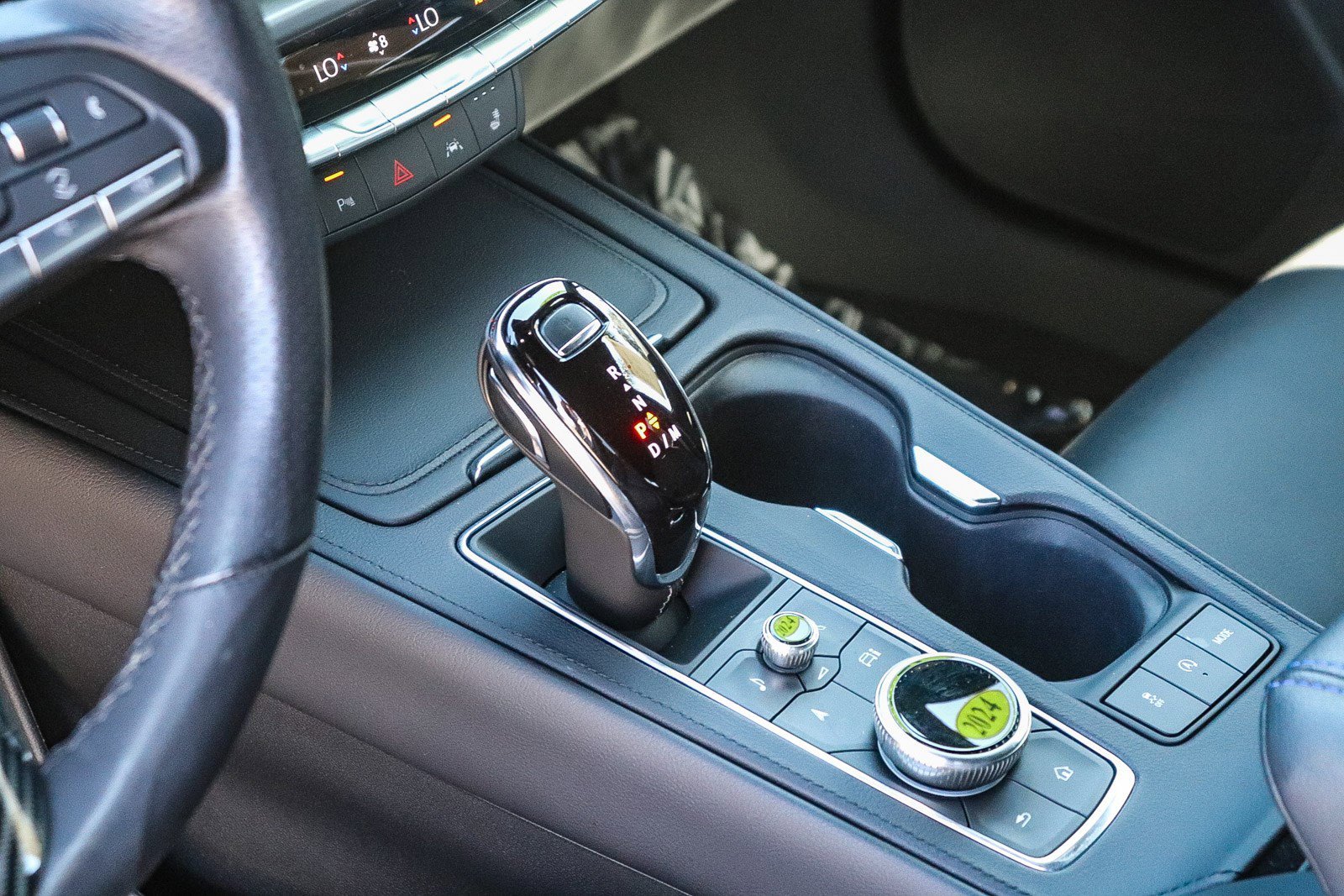 2024 Cadillac XT4 Sport - Photo 24