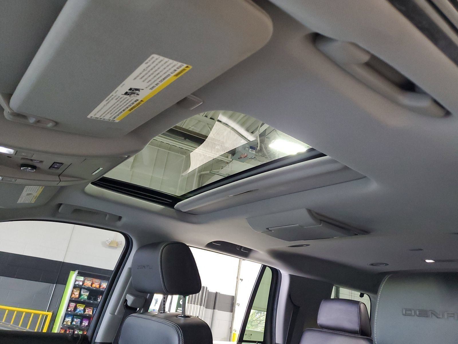 Used 2015 Black GMC Denali image 18