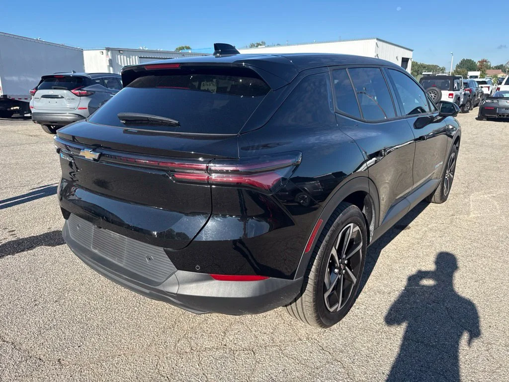 Used 2025 Black Chevrolet LT image 5
