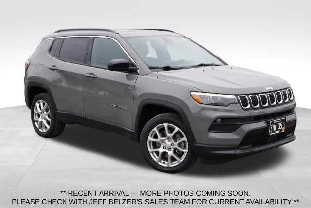2023 Jeep Compass Latitude Lux
