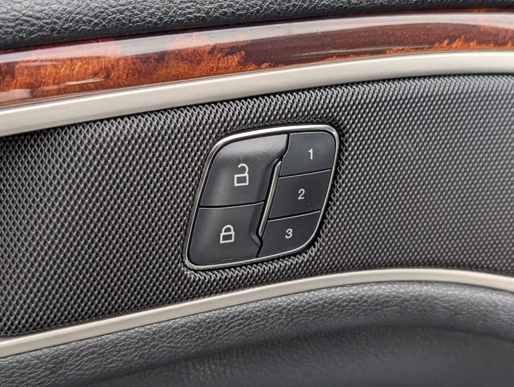 2016 Lincoln MKZ Hybrid - Photo 18
