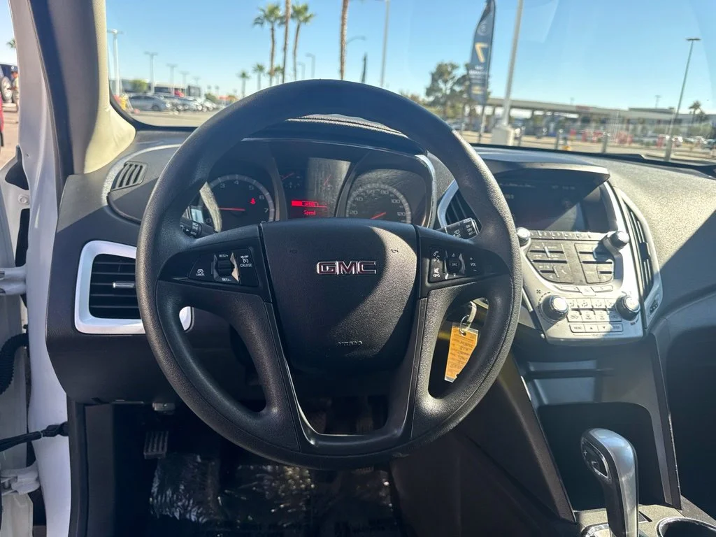 Used 2015 White GMC SLE-1 image 16