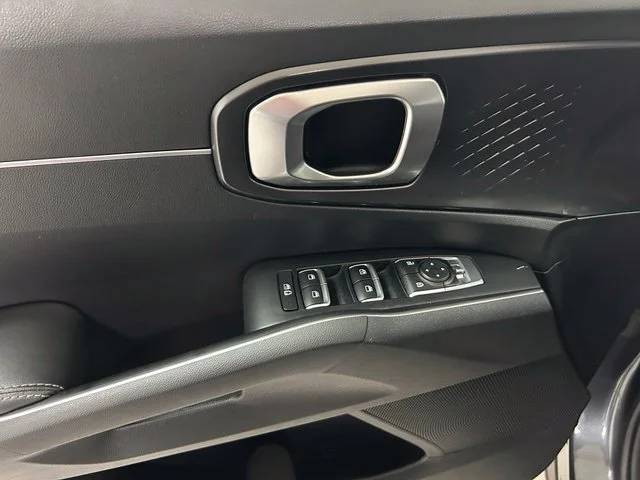 Used 2022 Gray Kia S image 17