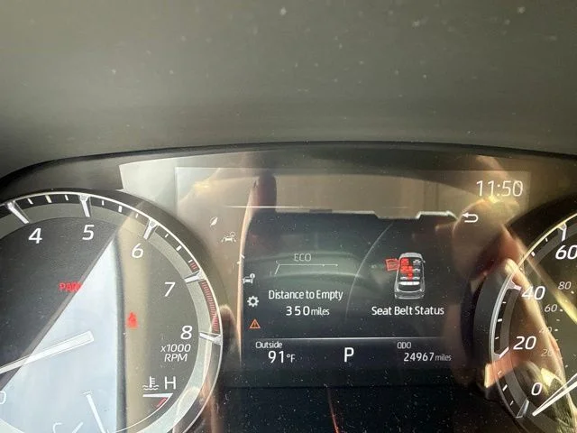 Used 2021 White Toyota XLE image 9