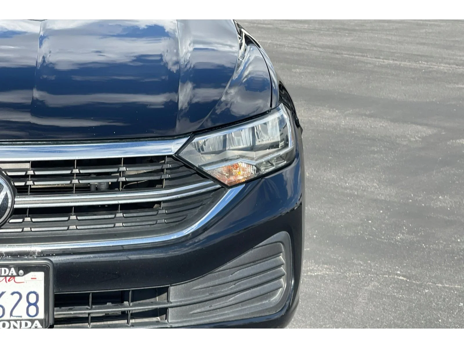 Used 2023 Deep Black Pearl Volkswagen SE image 19