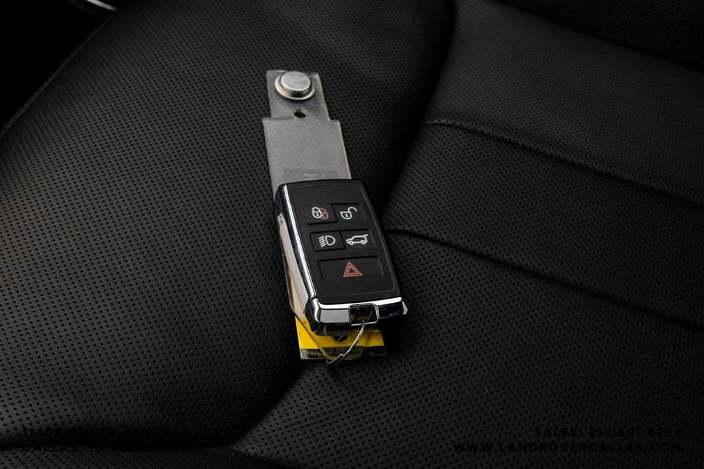 Used 2023 Eiger Gray Metallic Land Rover SE image 64