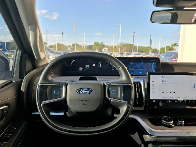Used 2025 White Ford Platinum image 15