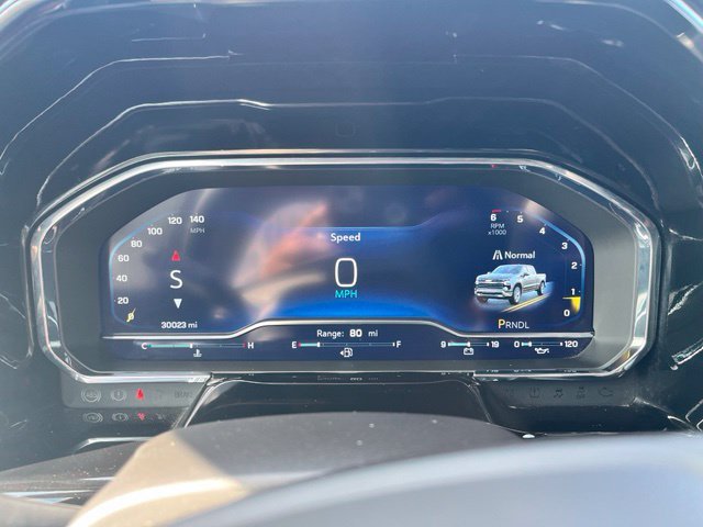 Used 2025 White Chevrolet LT image 12