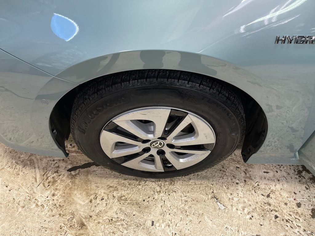 Certified Used 2017 Beige Toyota Three image 10