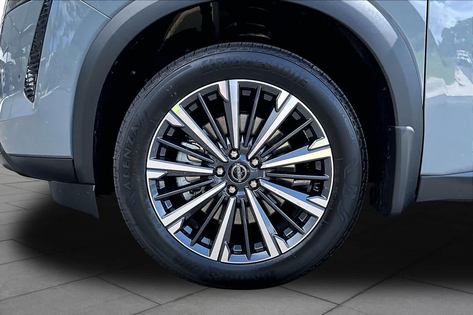New 2026 Boulder Gray Pearl Nissan Platinum image 11