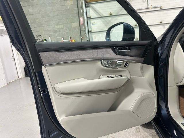 New 2026 Blue Volvo B6 Ultra image 11