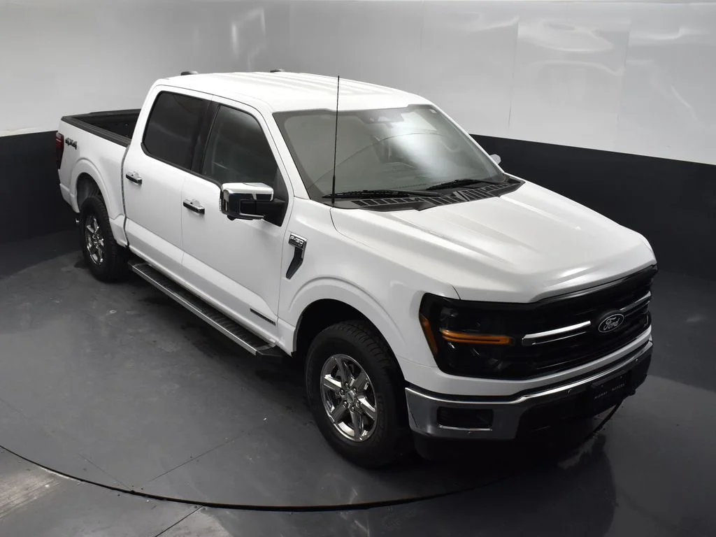 Used 2024 White Ford XLT image 15