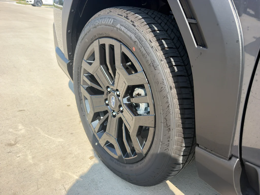 New 2026 MAGNETITE GRAY METALLIC Subaru Limited XT image 9