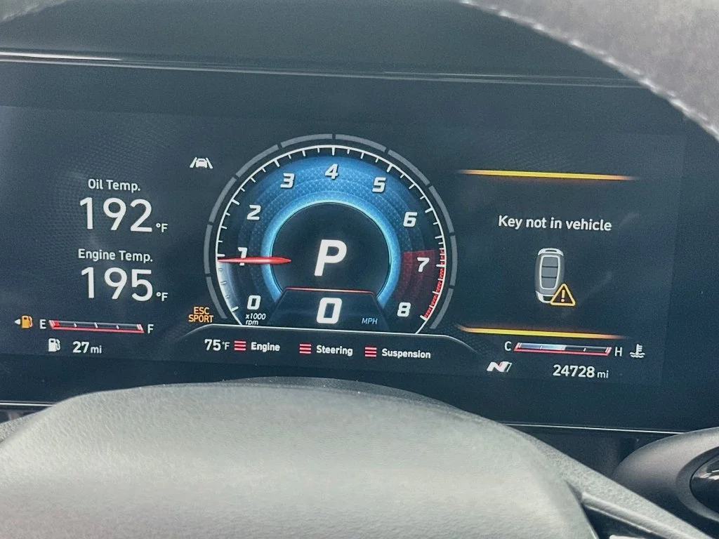 Used 2022 Blue Hyundai Base image 12