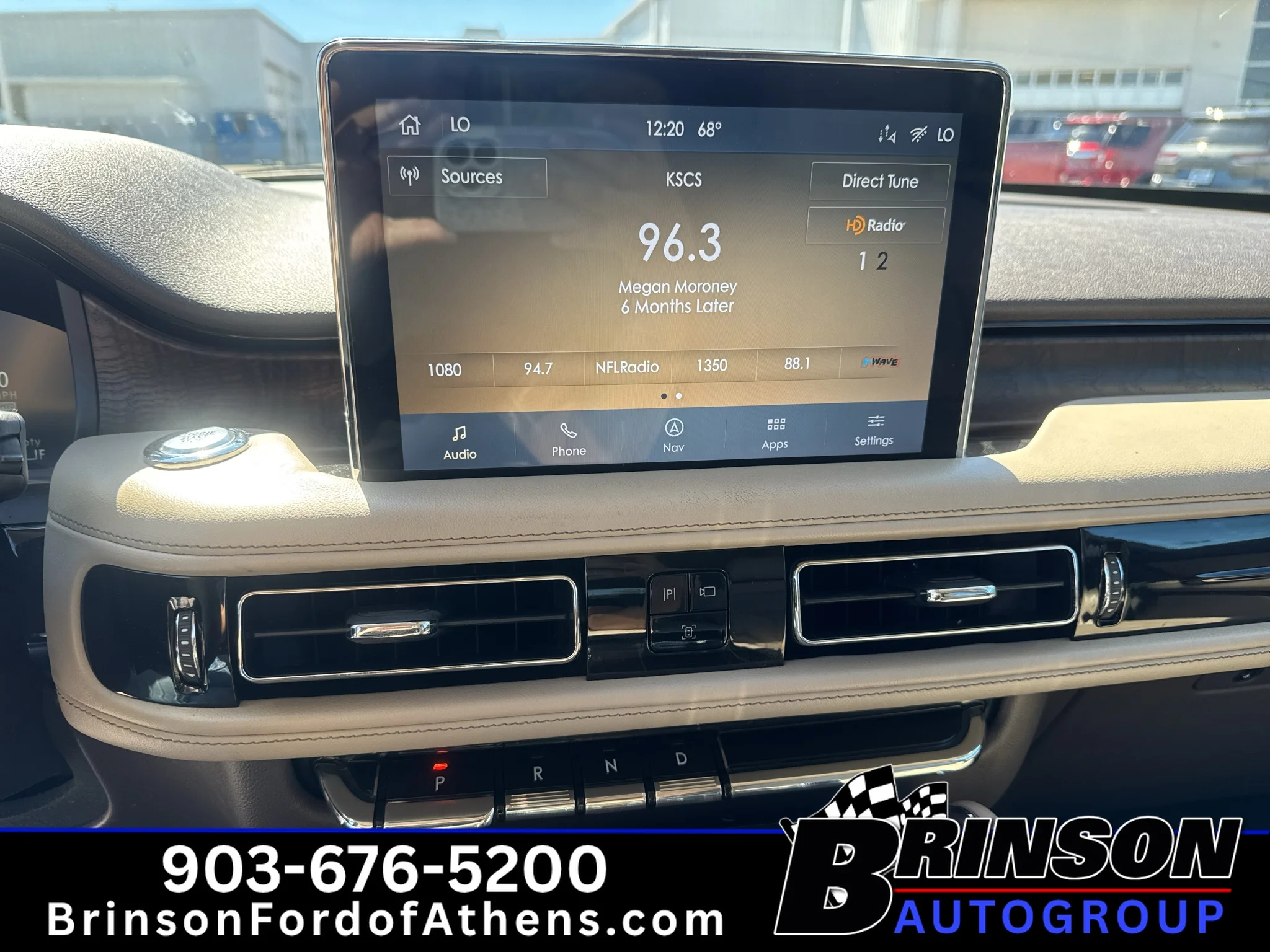 Used 2020 Infinite Black Metallic Lincoln Reserve image 24