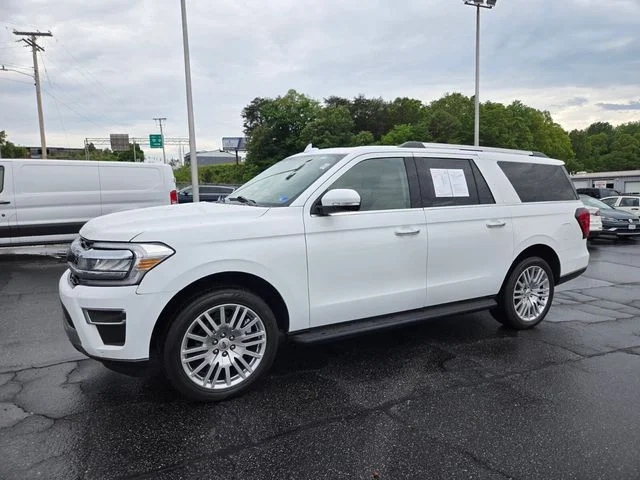 Used 2024 White Ford Limited image 3