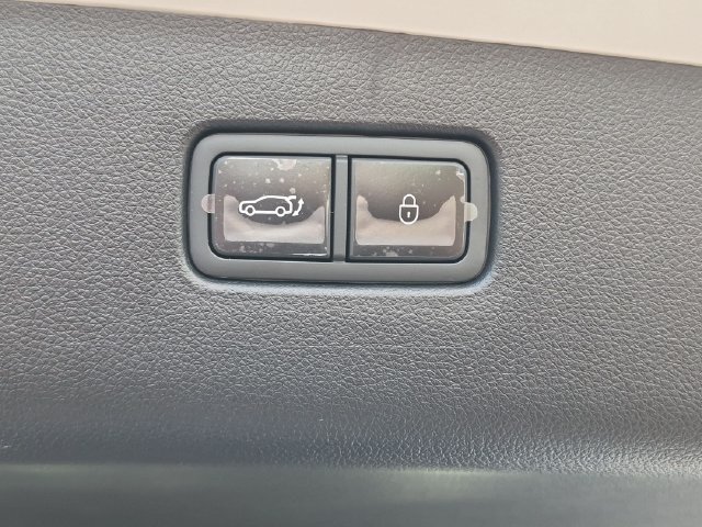 2026 GENESIS GV70 Standard - Photo 33