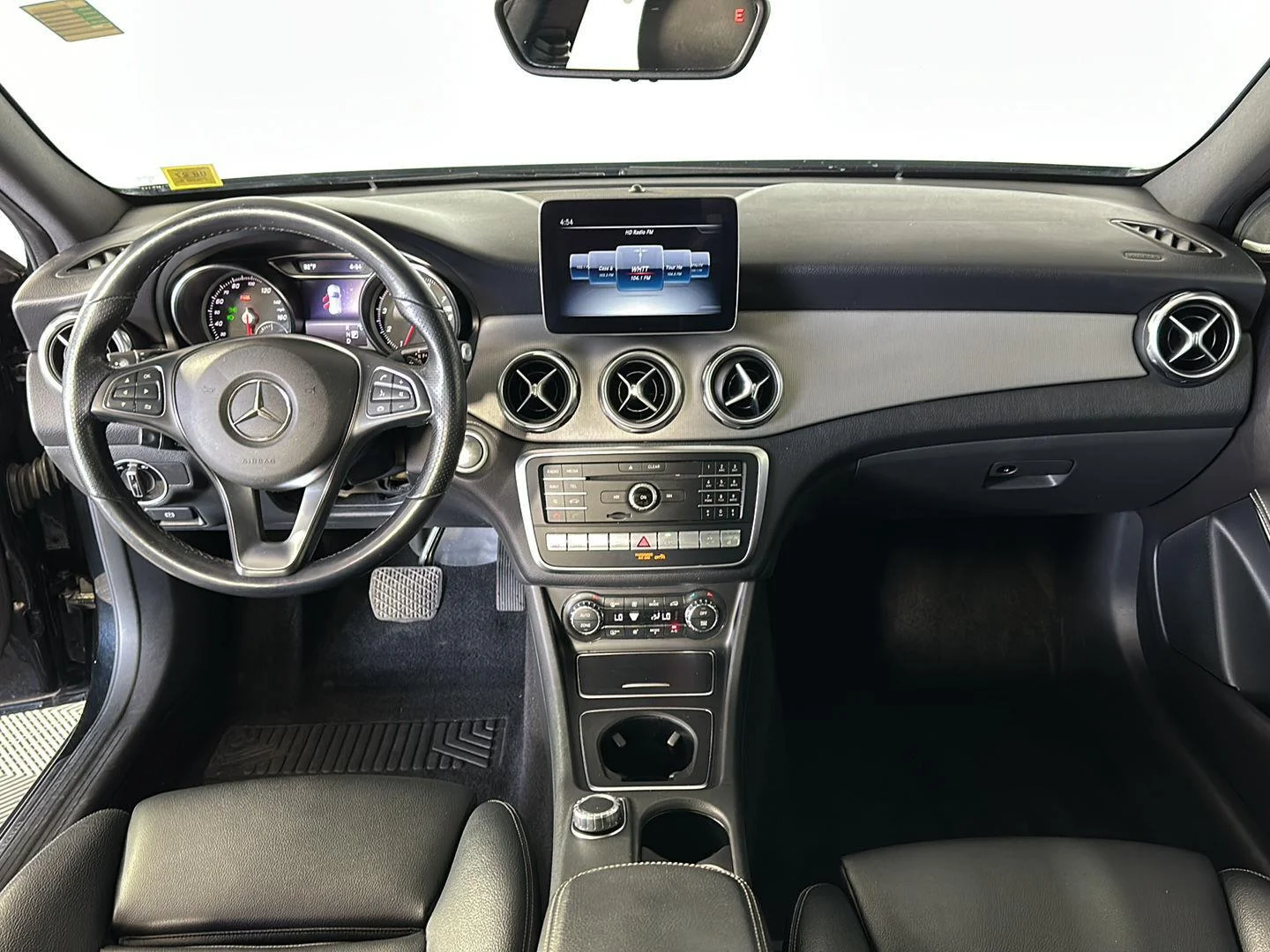 Used 2020 Cosmos Black Metallic Mercedes-Benz GLA 250 image 19