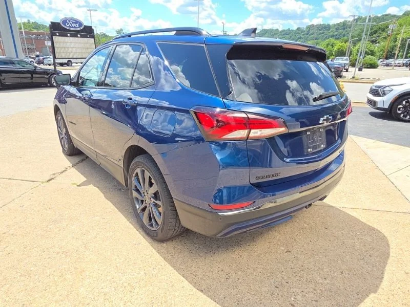 Used 2022 Blue Chevrolet RS image 5