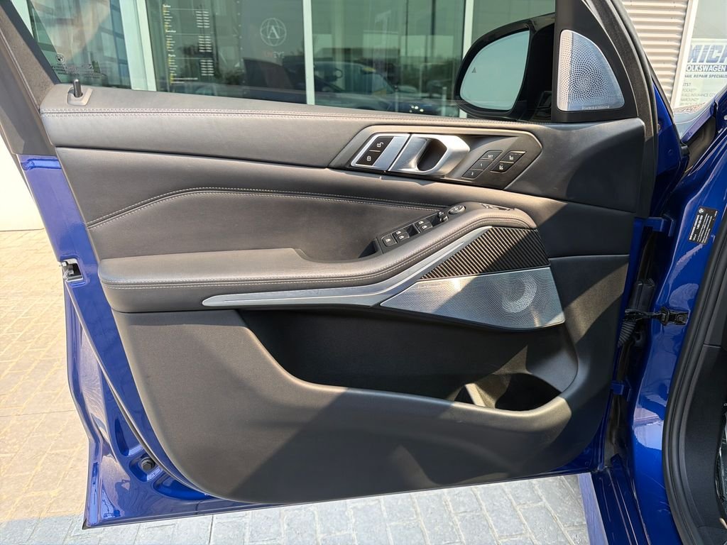 Used 2022 Blue Metallic BMW Base image 10