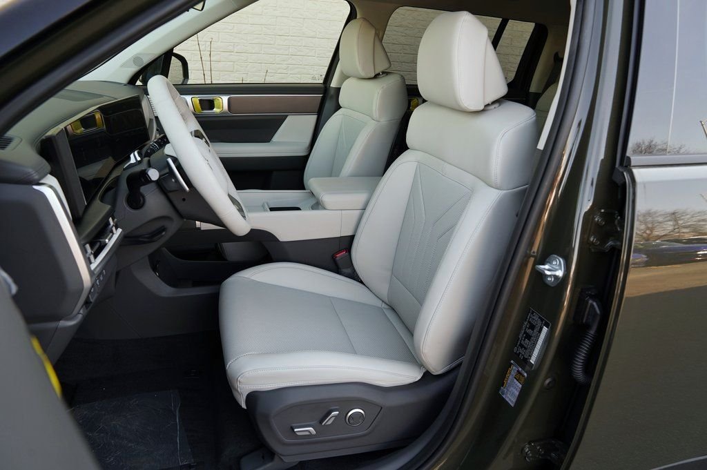 2025 Hyundai Santa Fe SEL - Photo 33