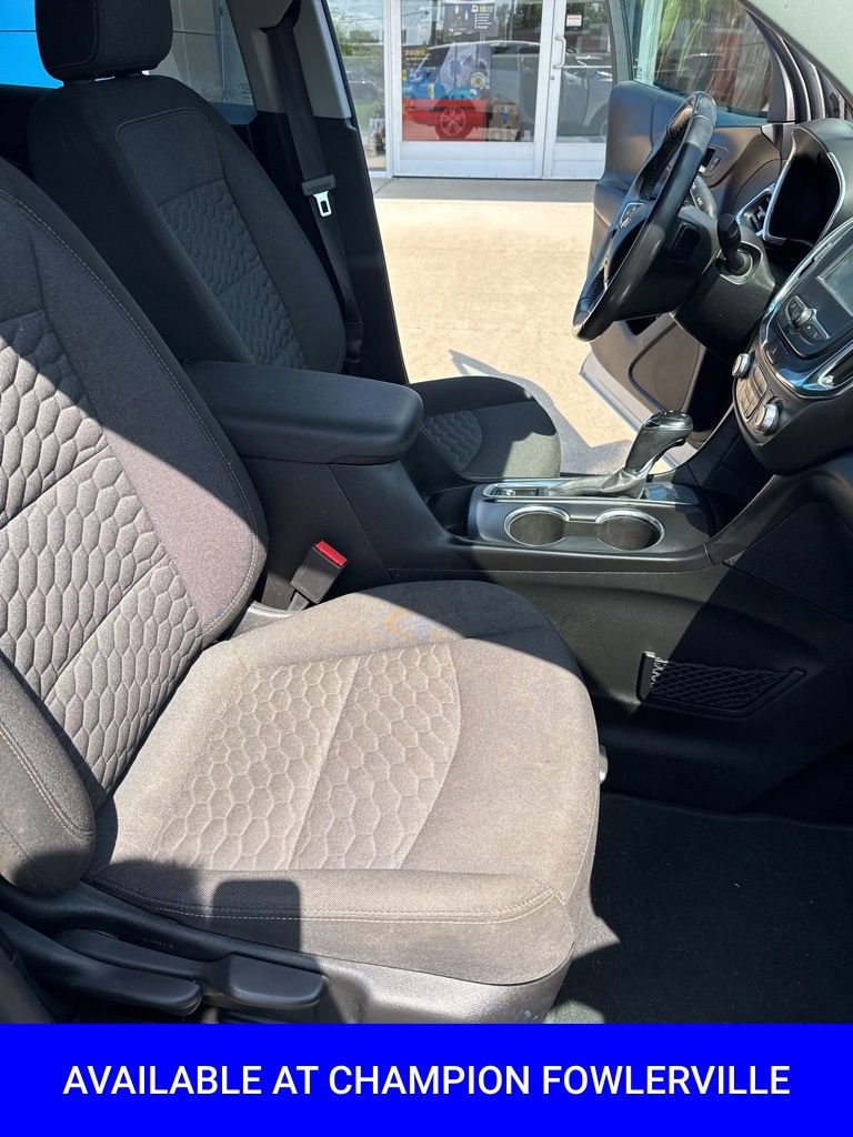 Used 2018 Silver Chevrolet LT image 24