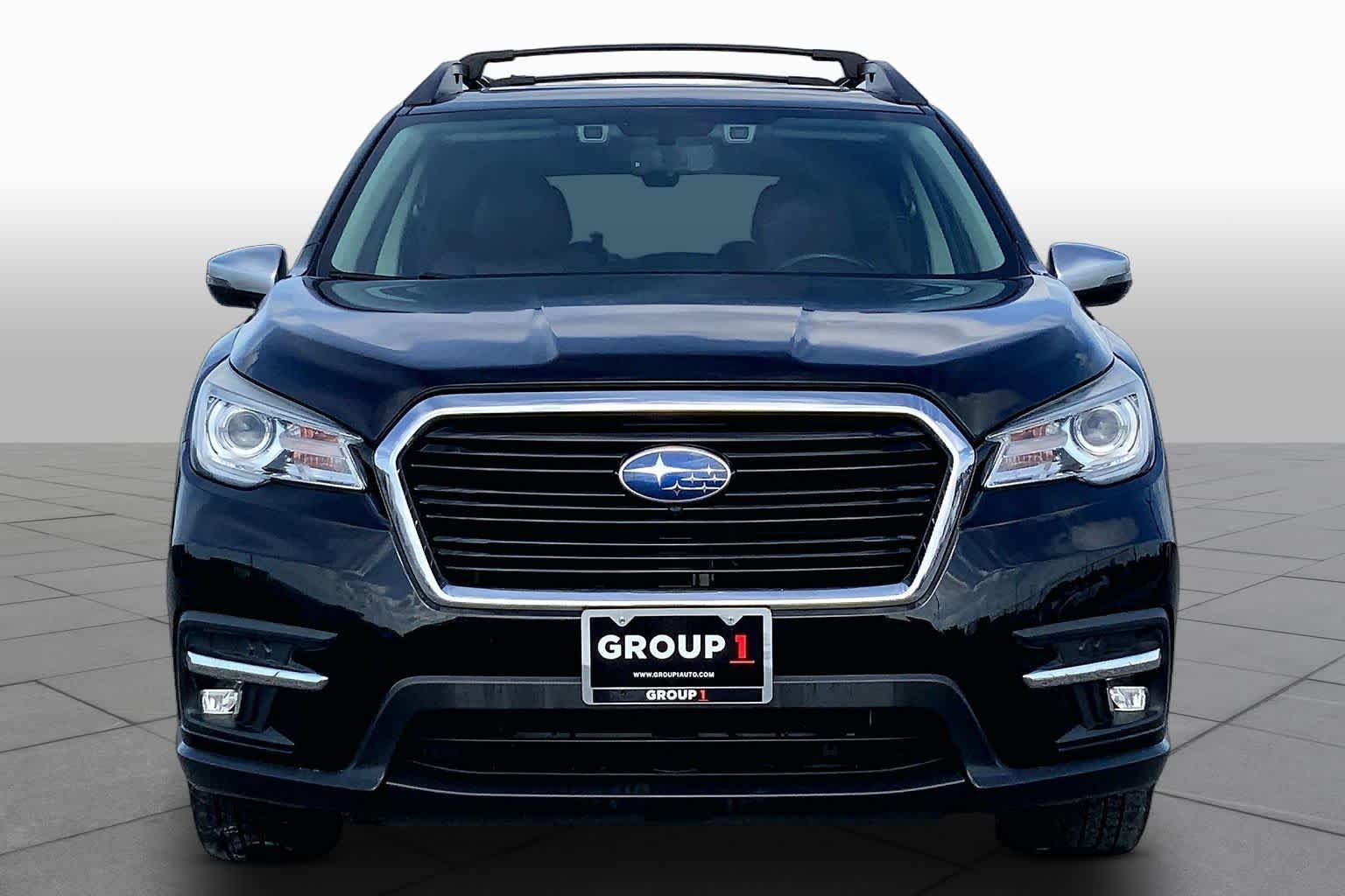 Used 2019 Crystal Black Silica Subaru Touring image 4