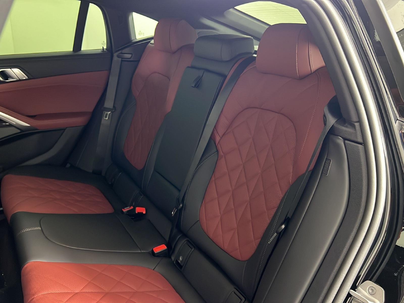 New 2027 Black Sapphire Metallic BMW xDrive40i image 21