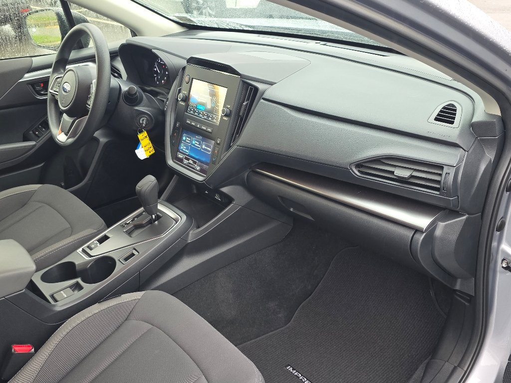 Used 2024 Ice Silver Metallic Subaru  image 21