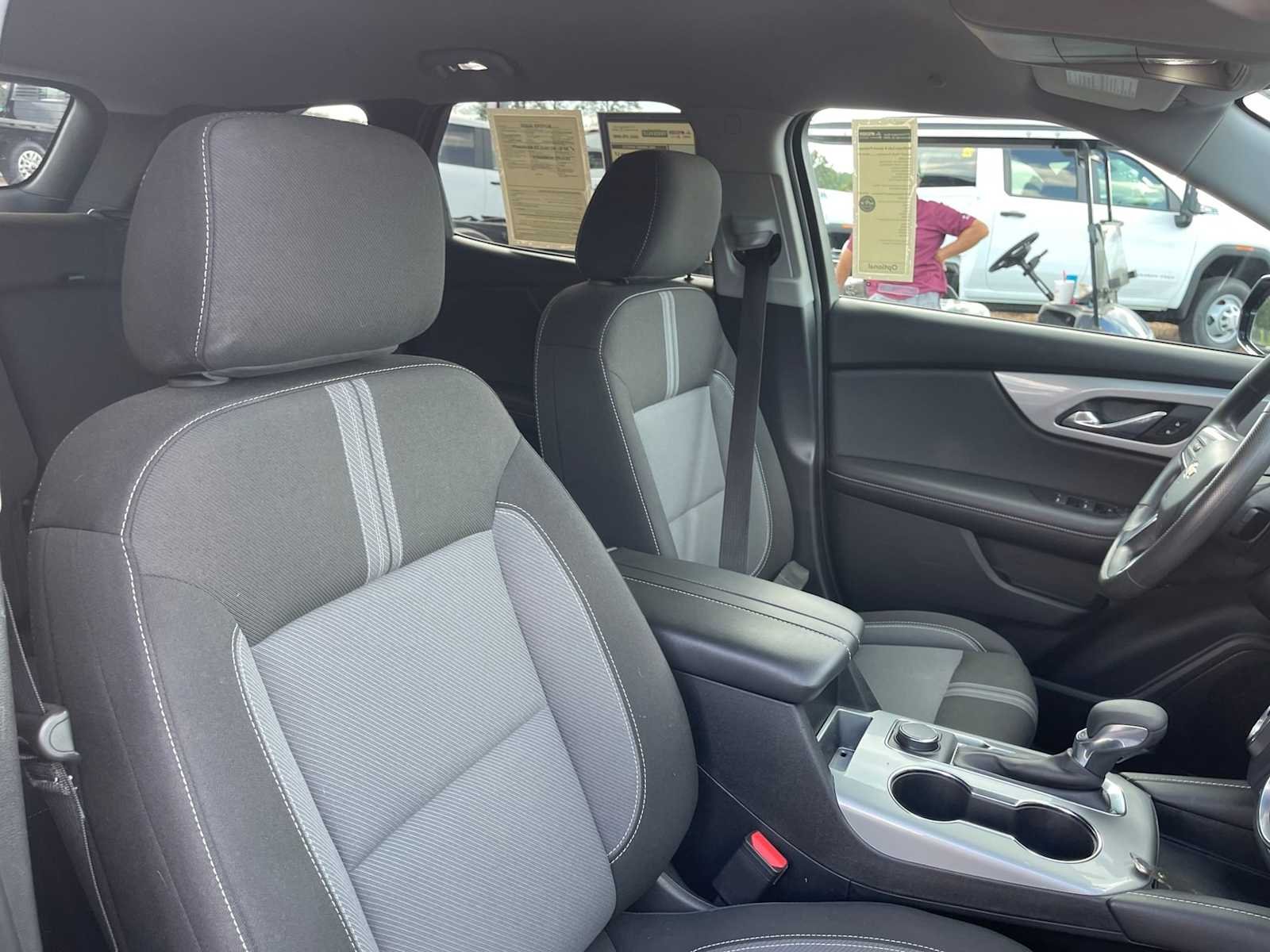 Used 2023 Black Chevrolet 2LT image 27