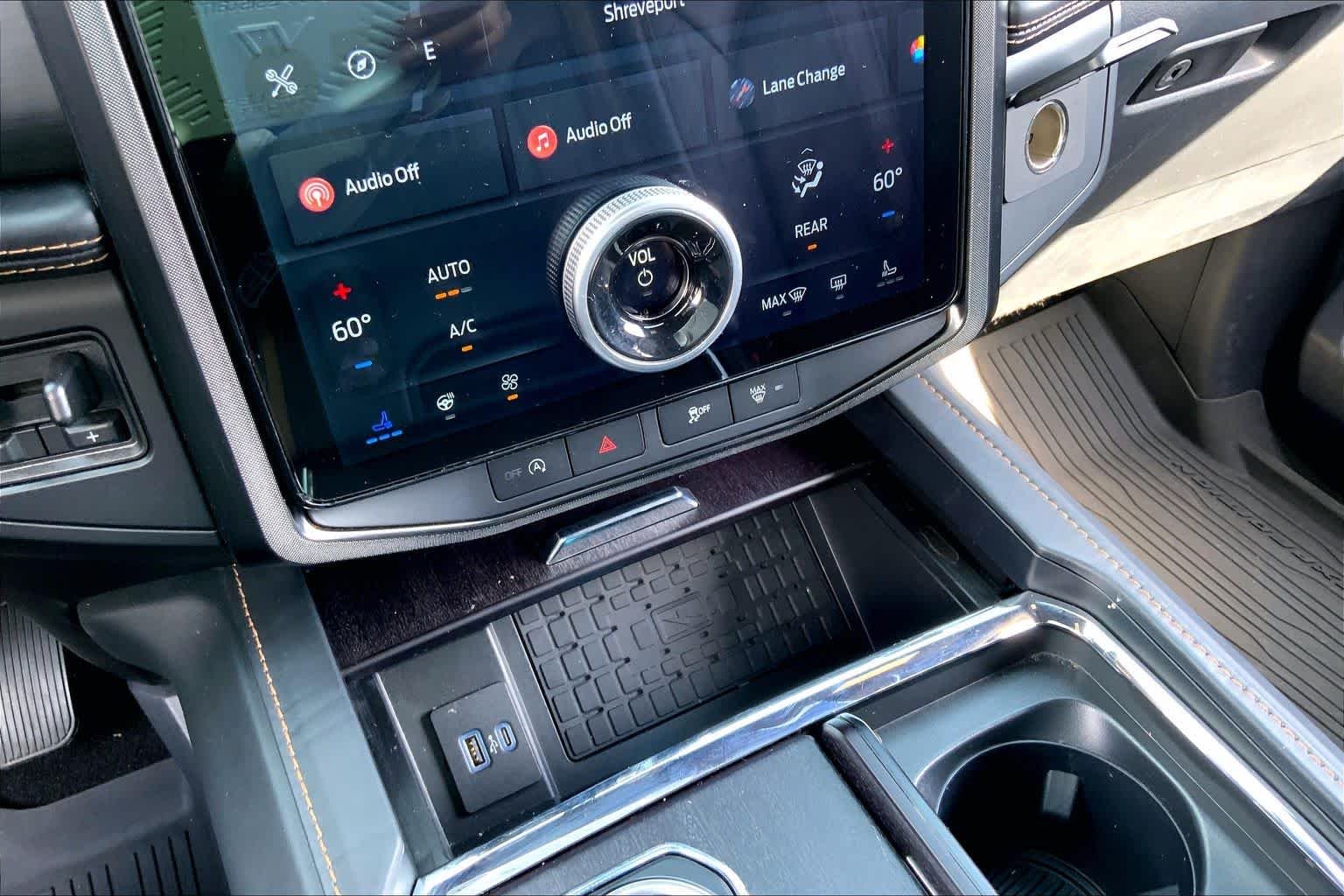2023 Ford Expedition Platinum - Photo 32