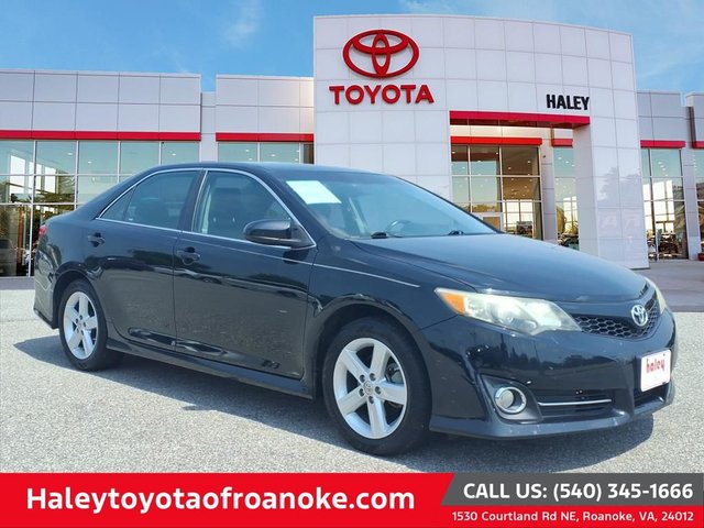 2013 Toyota Camry SE