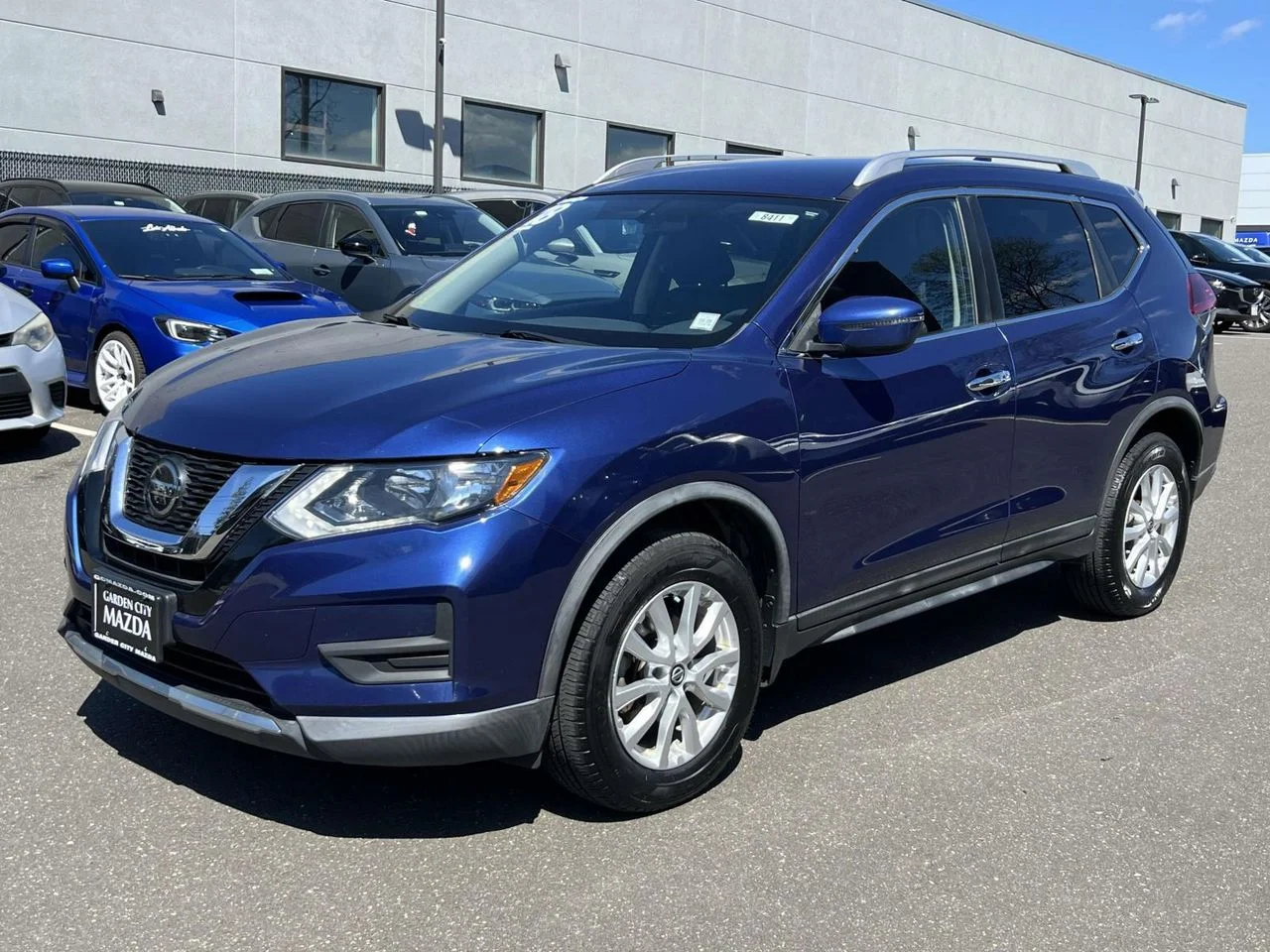 Used 2018 Nissan Rogue SV with VIN KNMAT2MV9JP607519 for sale in Huntington, NY