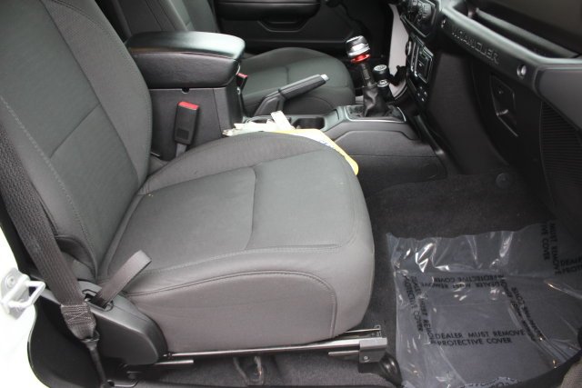 Used 2020 White Jeep Sport S image 28