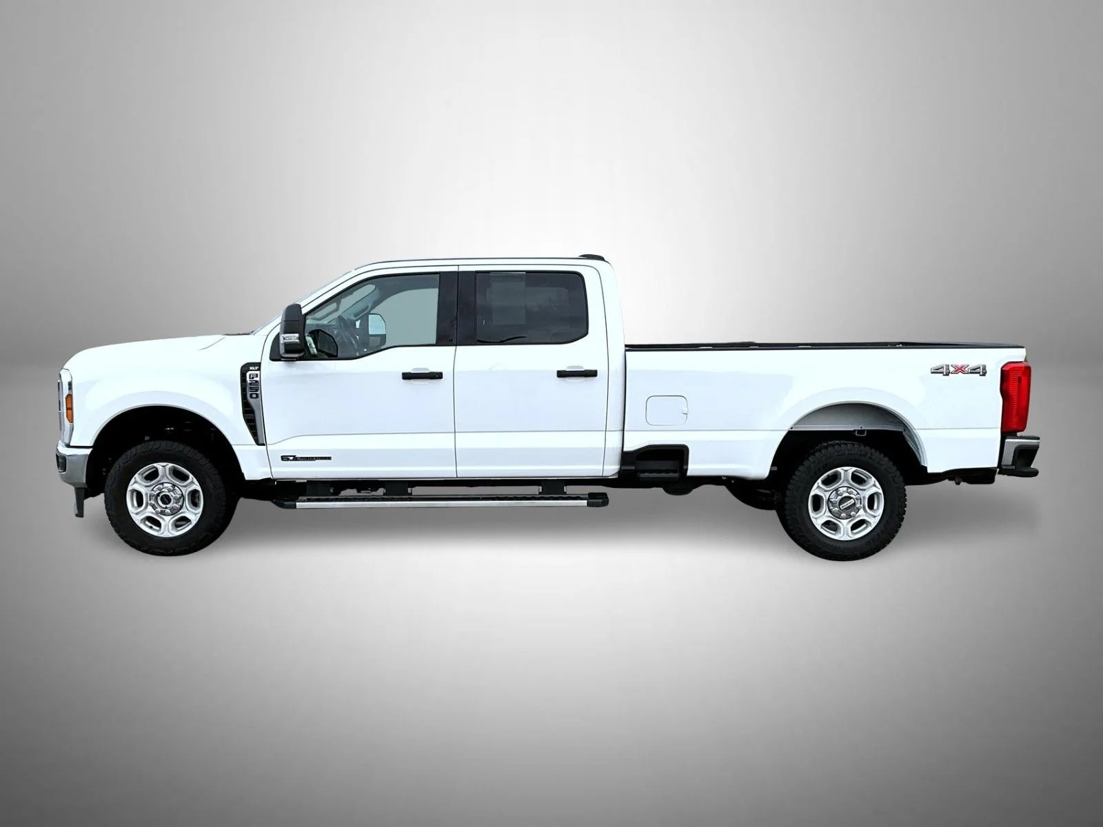 Used 2025 White Ford XLT image 8